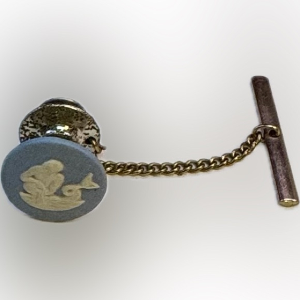 Vintage Stratton Blue Wedgwood England Tie Tack Pin Aquarius Original Box